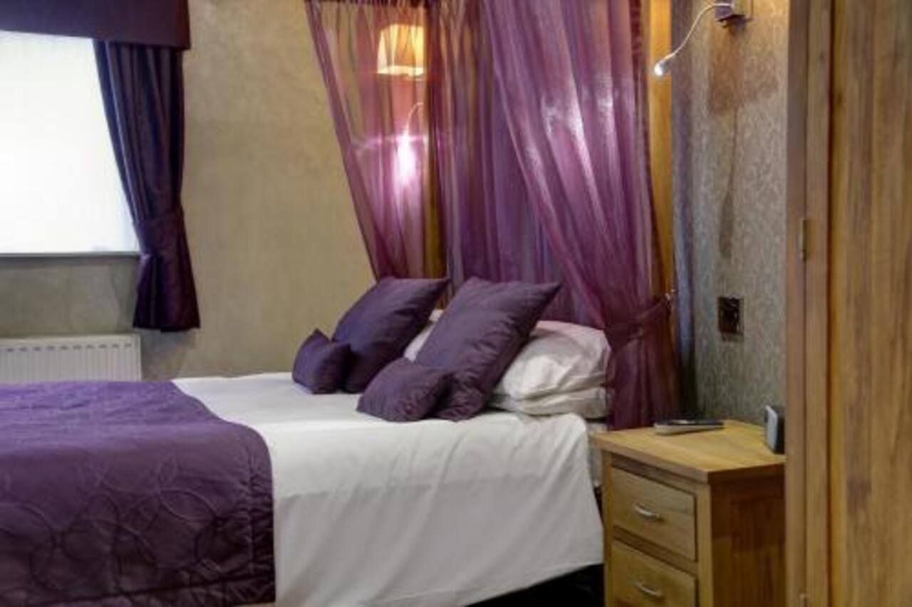 Bury Ramsbottom Old Mill Hotel And Leisure Club Buitenkant foto