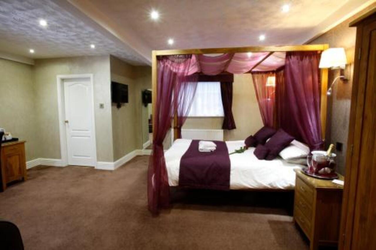 Bury Ramsbottom Old Mill Hotel And Leisure Club Buitenkant foto