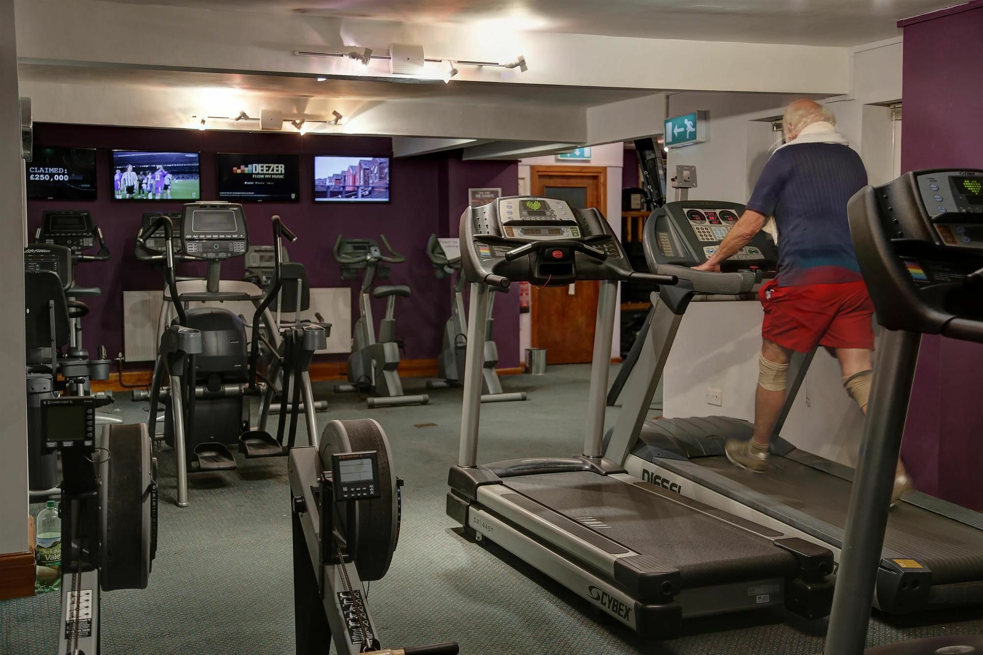 Bury Ramsbottom Old Mill Hotel And Leisure Club Buitenkant foto